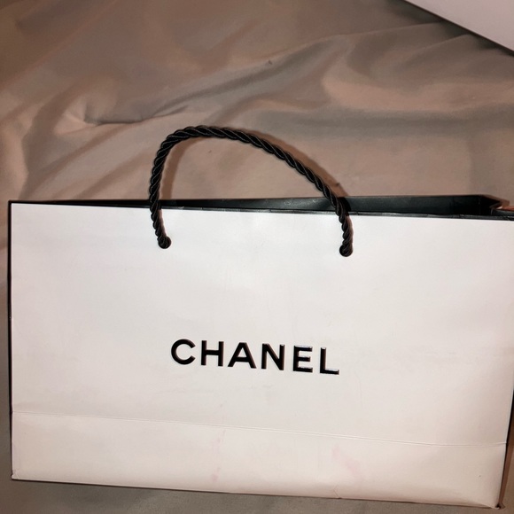 Chanel Shopping bag - Picture 2 of 6